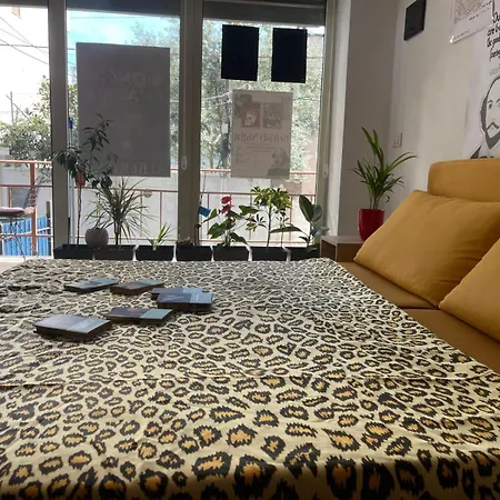 Bed & Breakfast Amor_bookstore *